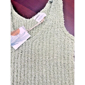 Cozy Life By The River Chenille Knit V Neck Tank Top Sage Green Medium NWT